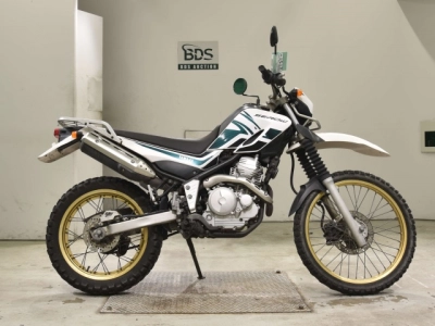 Yamaha SEROW 250-2