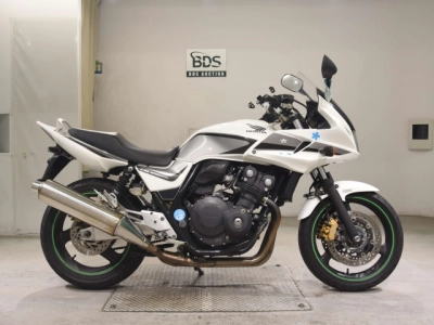 Honda CB400SFV-4 BOLDORABS