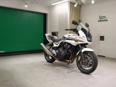 Honda CB400SFV-4 BOLDORABS