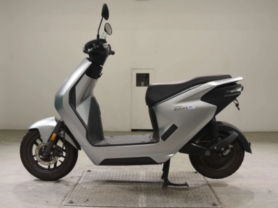 Honda EM1E: