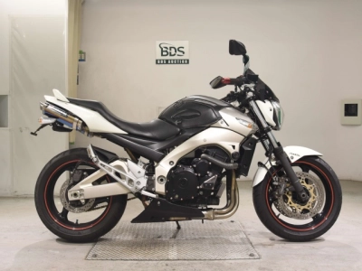Suzuki GSR400ABS