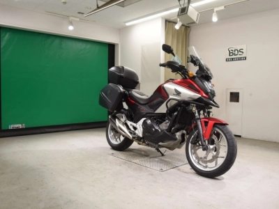 Honda NC750XLD-2