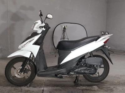 Suzuki ADDRESS V110