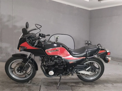 Kawasaki GPZ750