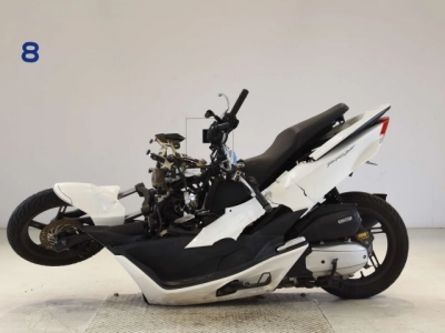 Honda PCX125-2