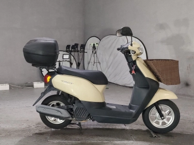 Honda  TACT  BASIC 