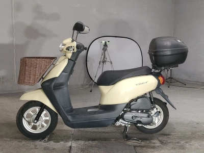 Honda  TACT  BASIC 