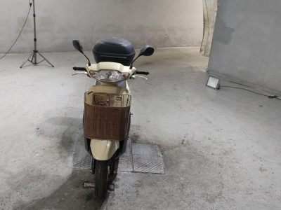 Honda  TACT  BASIC 