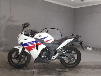 Honda CBR250R