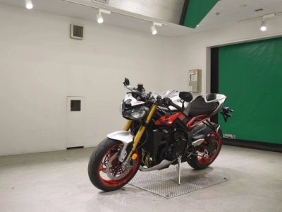 Triumph  TRIUMPH  STREET  TRIPLE RX