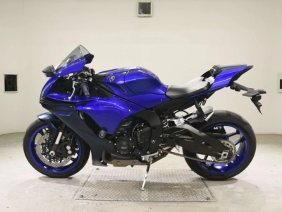 Yamaha YZF-R1