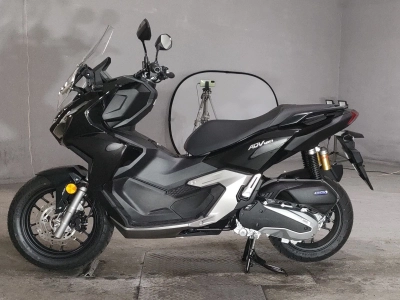 Honda ADV160