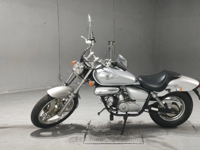 Honda MAGNA 50