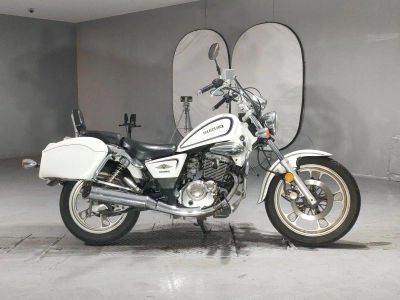 Suzuki GZ125HS