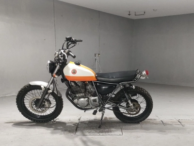 Suzuki GLASS TRACKER BIG BOY