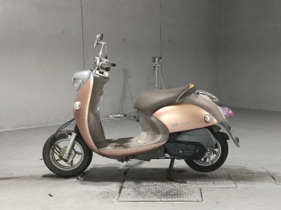 Yamaha VINO