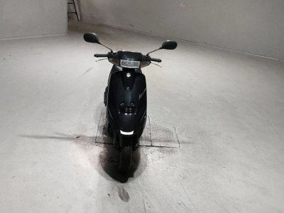 Suzuki ADDRESS V100