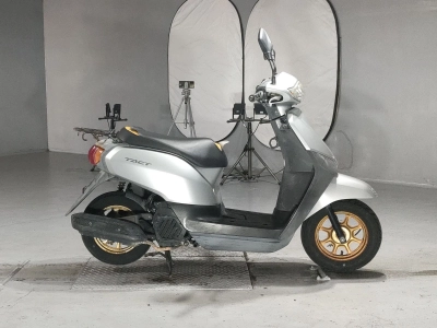 Honda  TACT  BASIC 