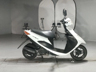Suzuki ADDRESS V50