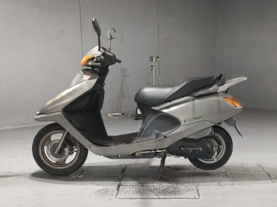 Honda SPACY100