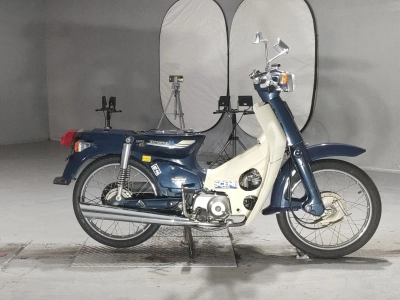 Honda SUPER CUB90