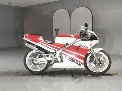 Honda NSR250R-1