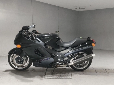 Kawasaki ZZR1100