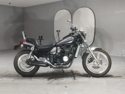 Kawasaki ELIMINATOR 400-1