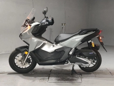 Honda ADV160