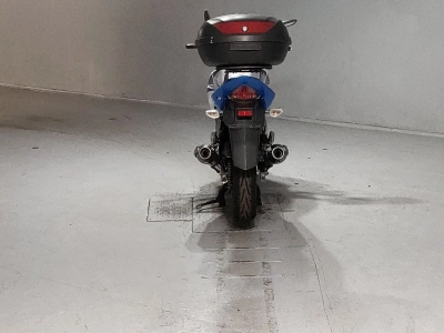 Suzuki GSR250