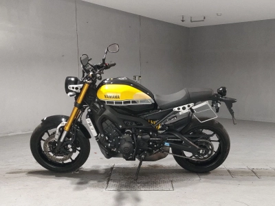 Yamaha XSR900