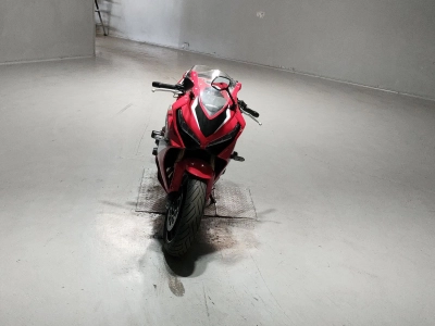 Honda CBR650R