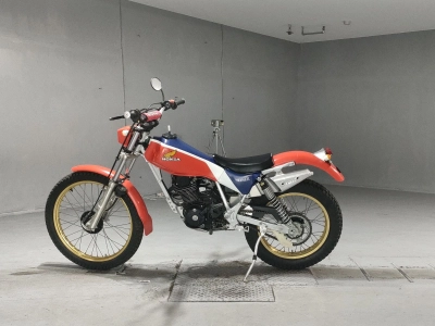Honda TLR200