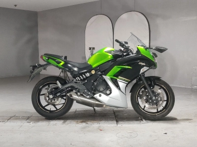 Kawasaki NINJA400