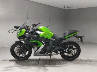 Kawasaki NINJA400