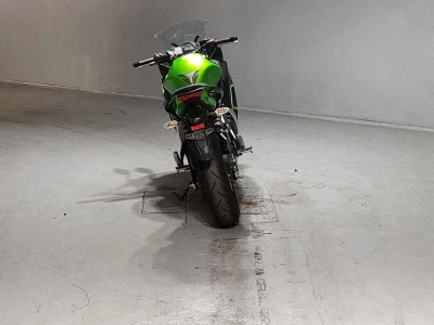 Kawasaki NINJA400