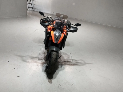 KTM KTM 1290 SUPER  DUKE R