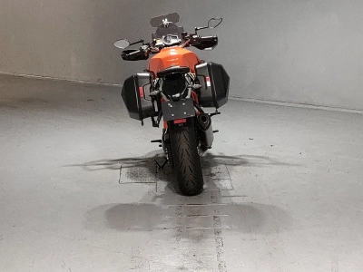 KTM KTM 1290 SUPER  DUKE R