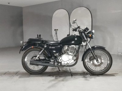 Suzuki ST250