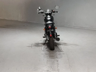 Suzuki ST250