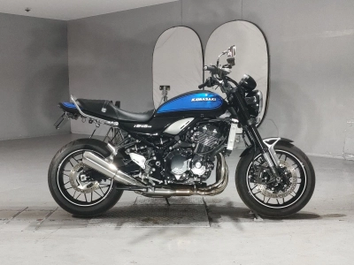 Kawasaki Z900RS