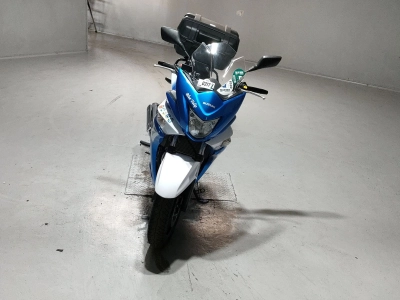 Suzuki GSR250F
