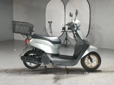 Honda  TACT  BASIC 