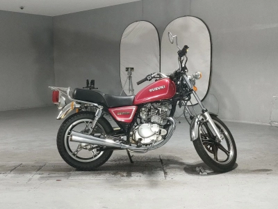 Suzuki GN125H