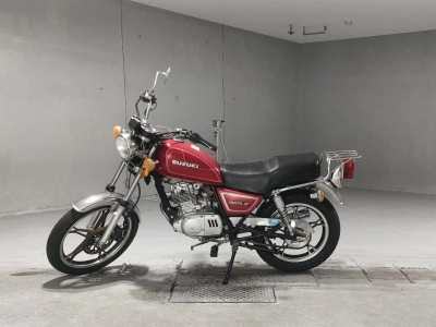 Suzuki GN125H