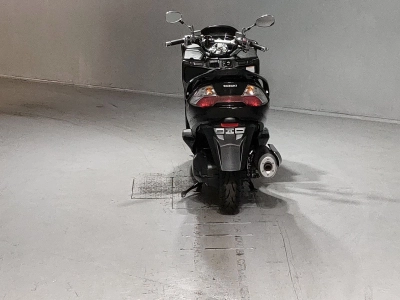 Suzuki SKYWAVE 250SS