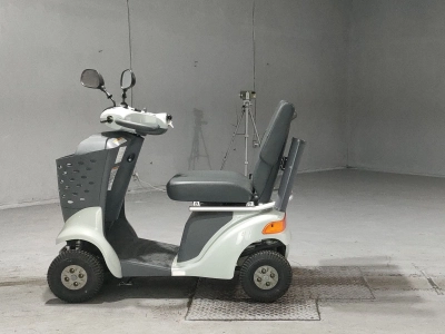 Suzuki SENIOR CAR