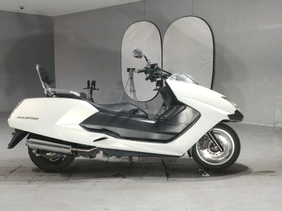 Yamaha MAXAM250
