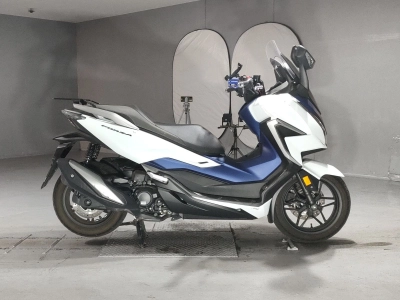 Honda FORZA