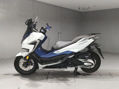 Honda FORZA